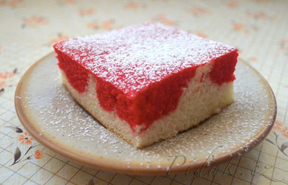 1. obrázek Citronová dvoubarevná buchta 