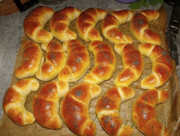 1. obrázek Loupáky podle paní Ivy - těsto na vánočky, mazance