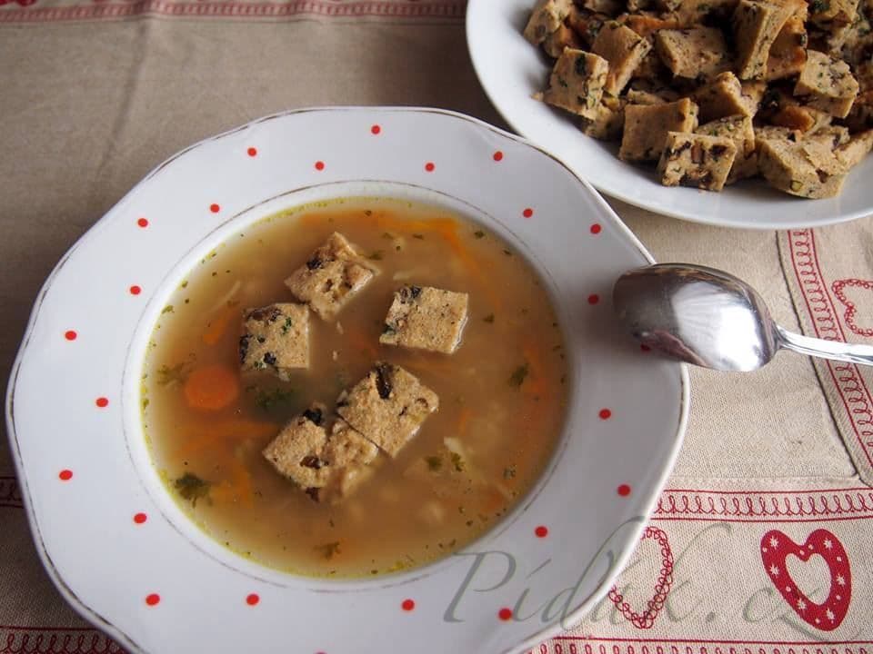 1. obrázek Polévka s houbovým svítkem - Bavorsko