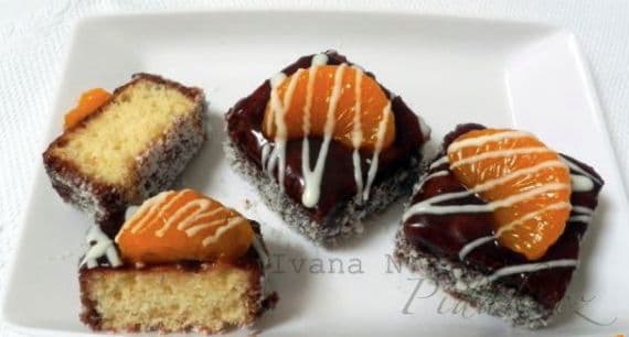 1. obrázek Recept - Medové kostky v kokosu