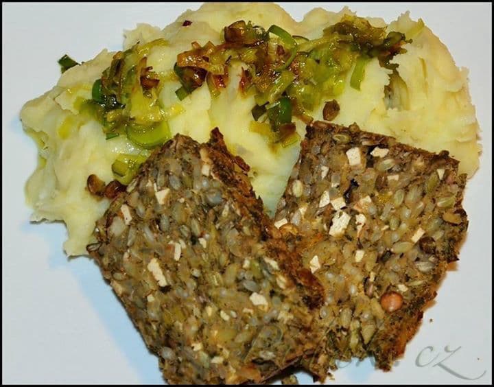 1. obrázek Vege sekaná z fazole nebo čočky s bramborovou kaší