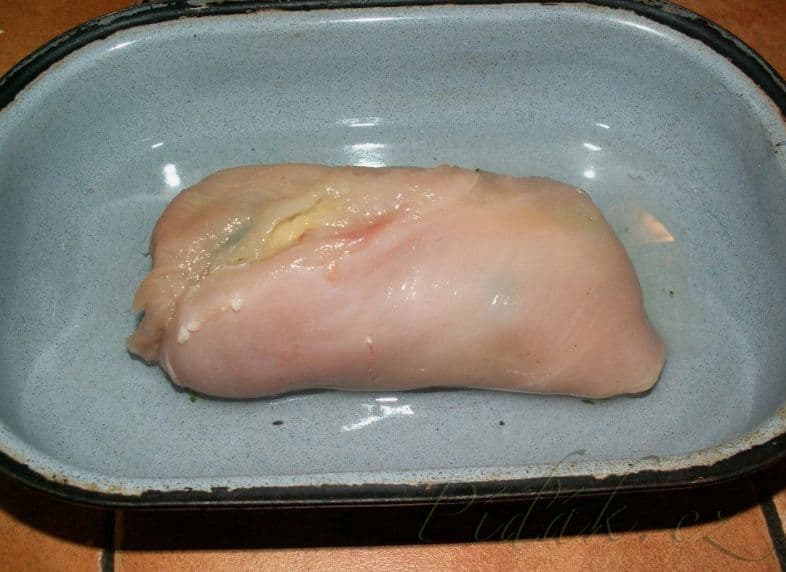 1. obrázek Kuřecí špenátová roláda s celerovými hranolky - dietní