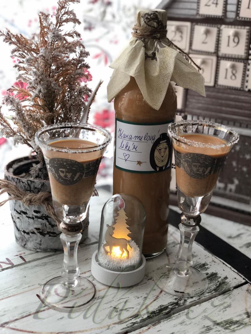 1. obrázek Vánoční karamelový likér se skořicí 