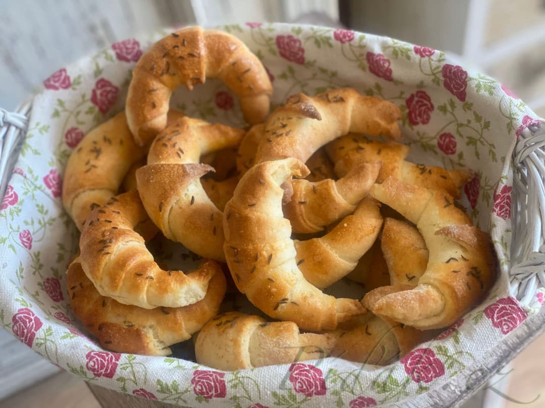 1. obrázek Tvarohové rohlíky s práškem do pečiva by Romča