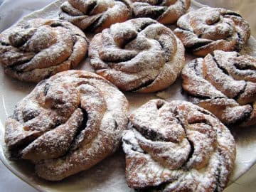 2. obrázek Propletené nutelové bochánky 