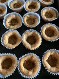 2. obrázek Arašídové mini košíčky s náplní 