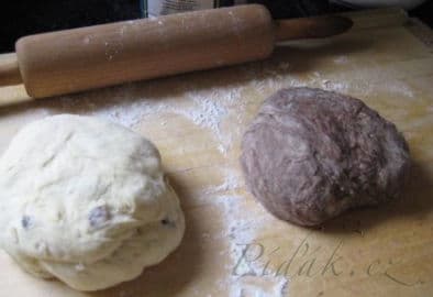 5. obrázek Kakaovo-vanilková bábovka z kysnutého cesta