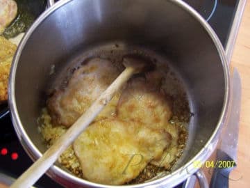 5. obrázek Vepřové plátky na kari se špenátem a amoletkami 