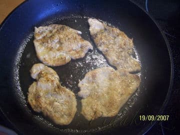 3. obrázek Gratinované kuřecí plátky se smetanosýrovou zeleninou