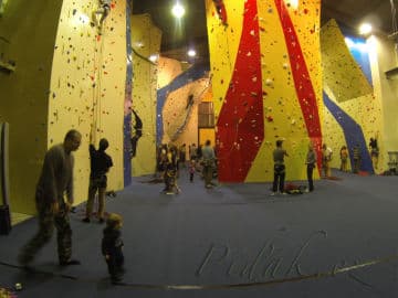 6. obrázek Lezecká stěna Flash Wall - Olomouc 6. obrázek Lezecká stěna Flash Wall - Olomouc