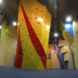 5. obrázek Lezecká stěna Flash Wall - Olomouc 5. obrázek Lezecká stěna Flash Wall - Olomouc